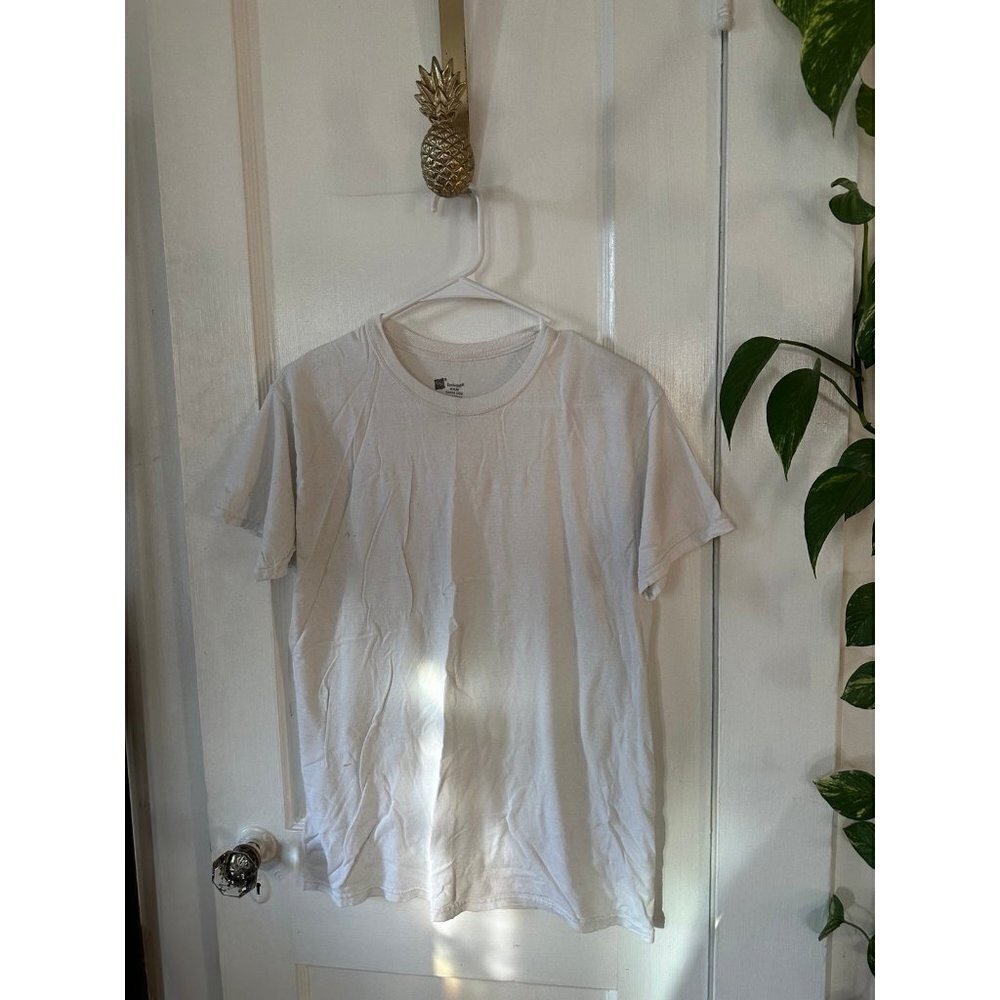 Hanes Comfort Soft Men’s Size Medium White Shirt